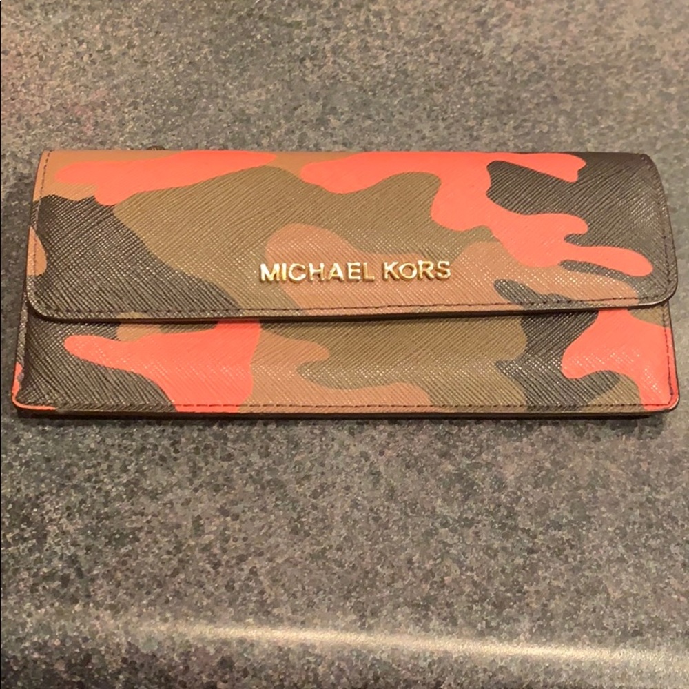 Michael Kors wallet